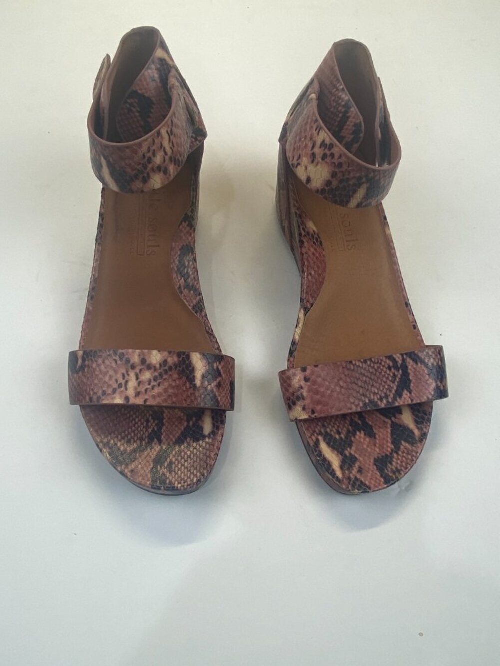 Gentle Souls‎ Kenneth Cole Gisele Leather Wedge Sandals Snake Print Size 8M